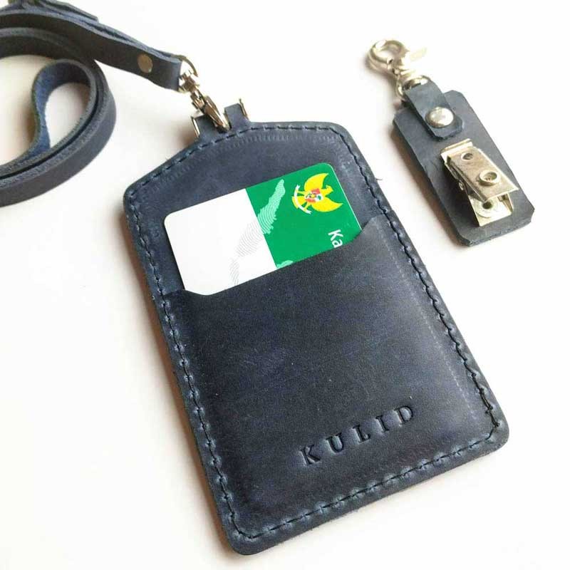 Tempat ID Card Kulit Warna Biru