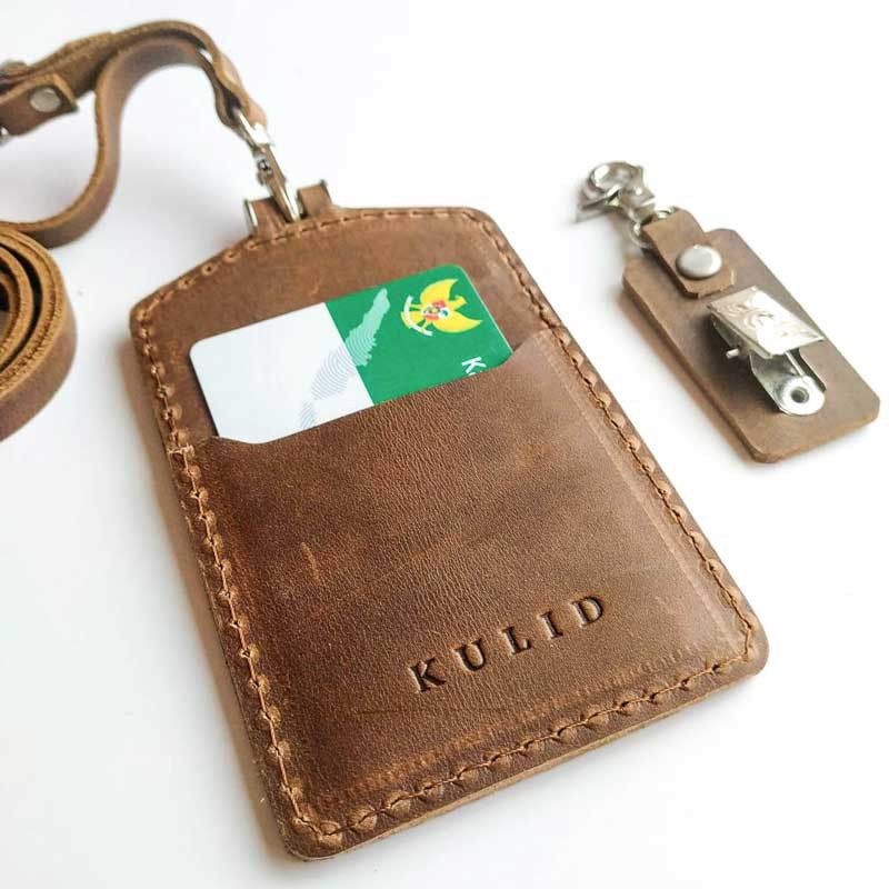 Tempat ID Card Kulit Warna Coklat